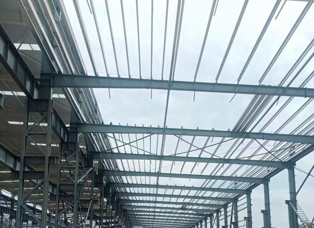 鞍山鋼結(jié)構(gòu)如何才能更加的穩(wěn)固？