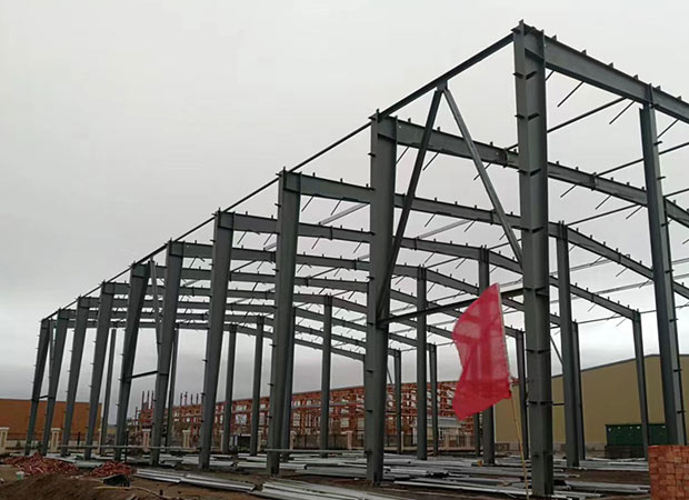 撫順重型鋼結(jié)構(gòu)廠房由什么組成？